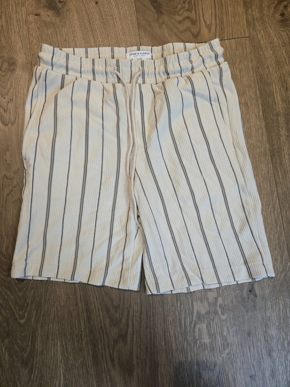 Denim & Flower Cream Shorts with Black Stripes